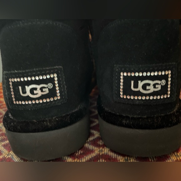 UGG Boots - Picture 8 of 10